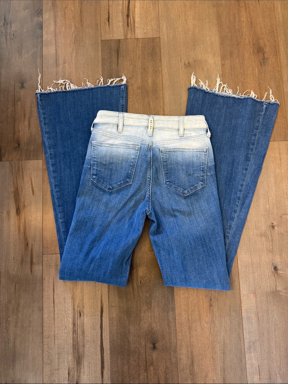 Ariat high rise flare jeans size 28L